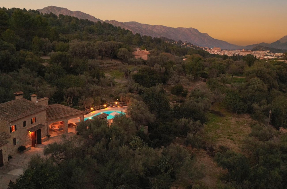 Villa Can Alordes >>> ab 2.504 € für 7 Nächte Villa Can Alordes >>> ab 2.504 € für 7 Nächte